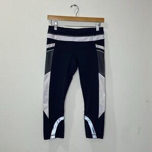 Lululemon Athleta Reflective Run Inspire Crop Legging Size 6